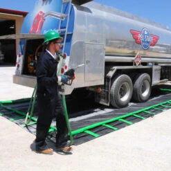 UltraTech 8430 - 4' X 6' Spill Containment Berm, Rapid Rise Model -Wessco Shop 37bc26 6 7