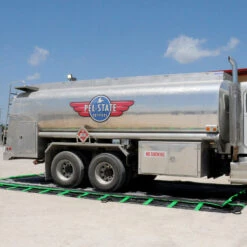 UltraTech 8711 - 12' X 30' Spill Containment Berm, Rapid Rise Model -Wessco Shop 37bc26 7 5 1 1